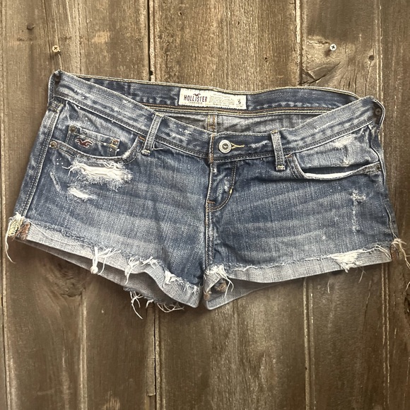 [5] HOLLISTER | Daisy Duke Jean Shorts | 5 - Picture 1 of 6